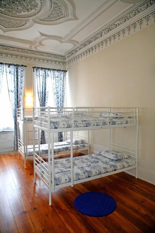 Alma Porto Hostel Rum bild