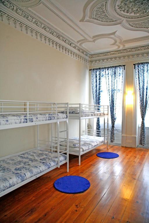 Alma Porto Hostel Rum bild